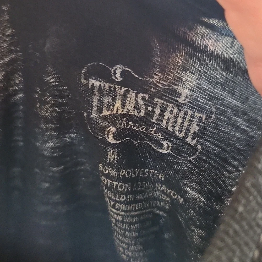 Texas True Threds Luke Combs Beer never broke my heart country music top